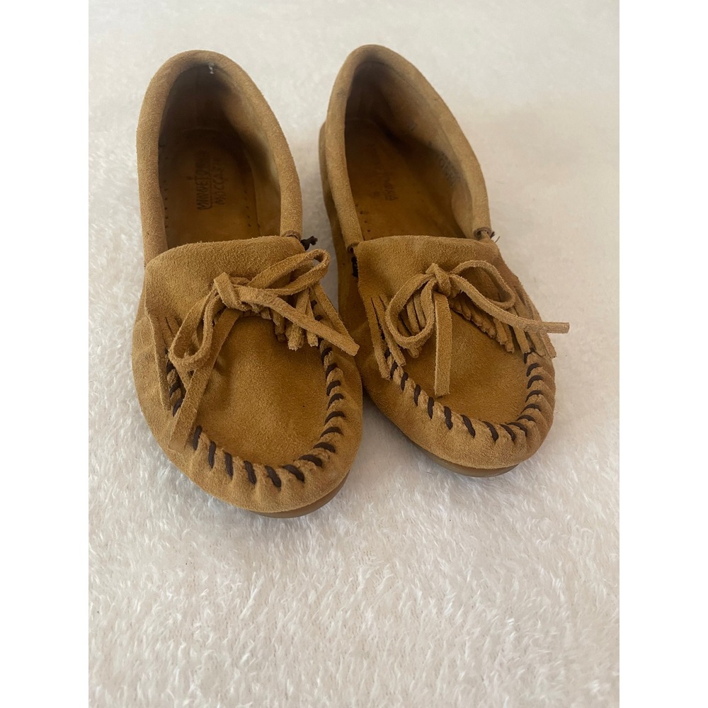 Minnetonka Kilty Suede Moccasin Tan Fringe Flats Shoes 407 Womens 8
